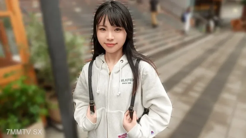 [SIRO-5650] Unveiling the Intimate Desires of a Young Theme Park Attendant: A Sensual Journey