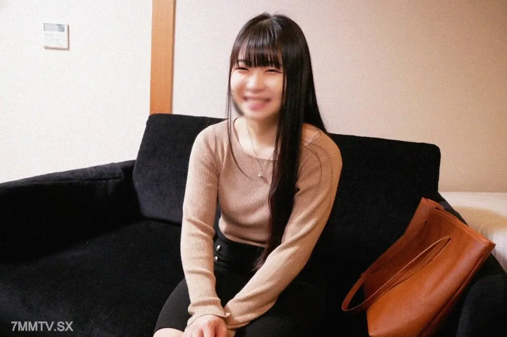 [FC2-PPV 4878910] Tiny 146cm Amateur Girl Overwhelmed by Massive Member, Shuddering Wetness and Huge Load Inside!